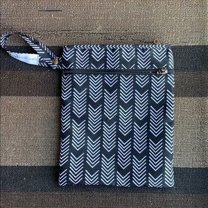 black & white chevron wet/dry bag